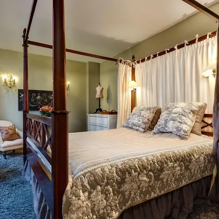 Maison Le Dragon Bed & Breakfast